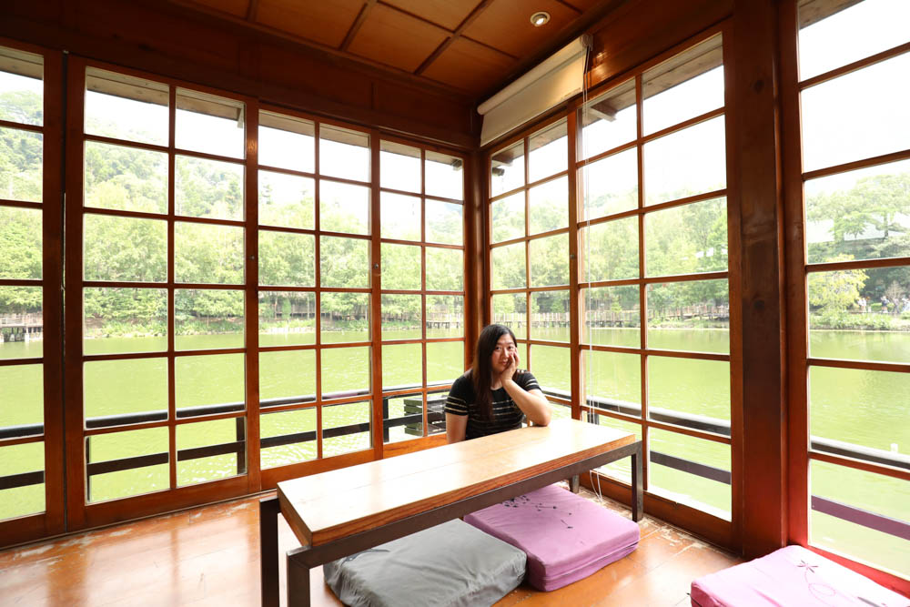 南投車埕｜隱茶STEAM。絕美日式茶屋、車埕貯木池畔旁、日式建築、湖畔景觀、戶外座位區可攜帶寵物、寵物友善