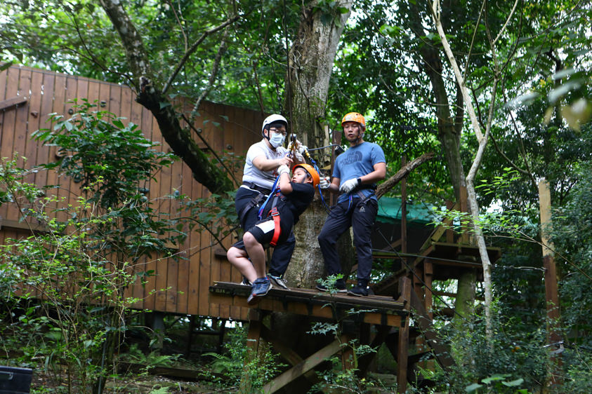 花蓮特色活動|野猴子探險森林。化身泰山攀上樹冠層探險、飛躍叢林、挑戰多條空中滑索吊橋超刺激! - 第11張圖 花蓮特色活動|野猴子探險森林。化身泰山攀上樹冠層探險、飛躍叢林、挑戰多條空中滑索吊橋超刺激!