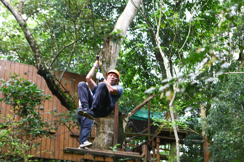 花蓮特色活動|野猴子探險森林。化身泰山攀上樹冠層探險、飛躍叢林、挑戰多條空中滑索吊橋超刺激! - 第12張圖 花蓮特色活動|野猴子探險森林。化身泰山攀上樹冠層探險、飛躍叢林、挑戰多條空中滑索吊橋超刺激!