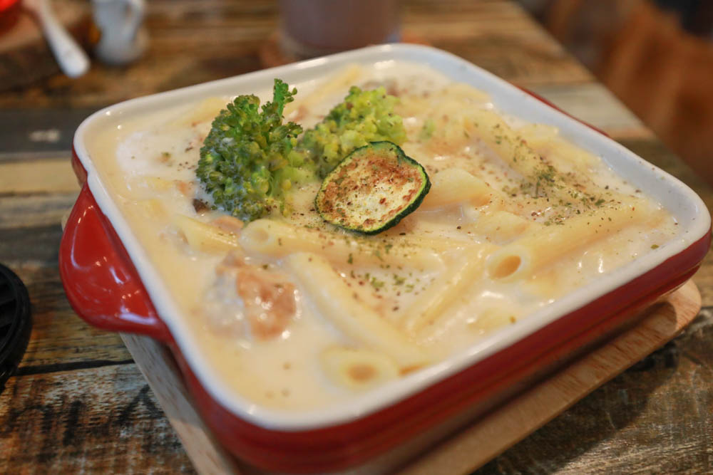 台北大直美食|野草咖啡Green room Cafe。台北寵物友善餐廳、森林系玻璃屋咖啡廳、實踐大學旁 - 第22張圖 台北大直美食|野草咖啡Green room Cafe。台北寵物友善餐廳、森林系玻璃屋咖啡廳、實踐大學旁