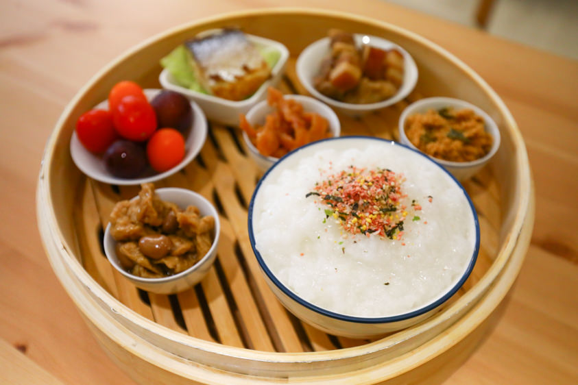 花蓮美食｜阿秀奶奶。特色蒸籠清粥小菜、早午餐咖啡廳、寵物友善餐廳