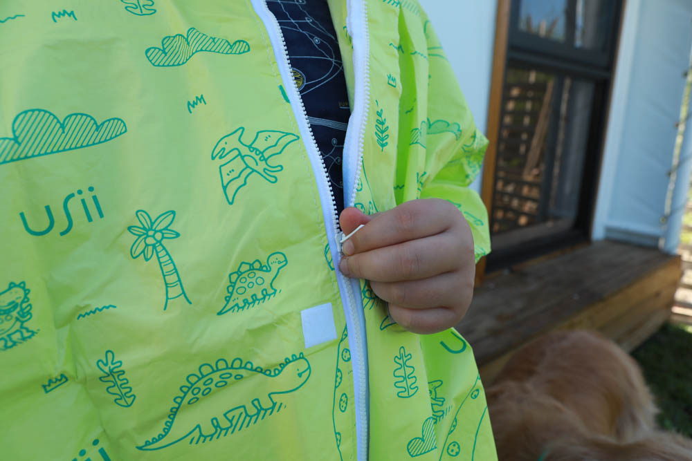 USii 風雨衣、兒童雨衣|雨天遛狗、露營戶外活動必備,防風擋雨、輕量透氣好舒適! - 第7張圖 USii 風雨衣、兒童雨衣|雨天遛狗、露營戶外活動必備,防風擋雨、輕量透氣好舒適!