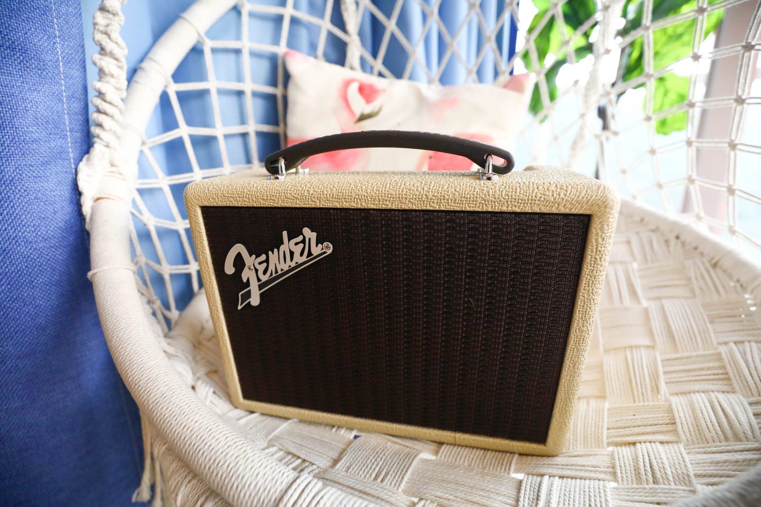 Fender Indio 無線藍牙喇叭 |美式搖滾復刻藍牙音響、實用性兼具經典復古時尚外型、攜帶方便、 - 第8張圖 Fender Indio 無線藍牙喇叭 |美式搖滾復刻藍牙音響、實用性兼具經典復古時尚外型、攜帶方便、