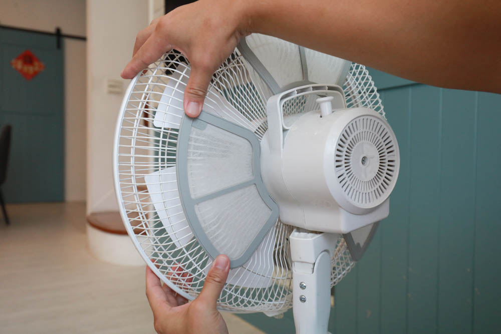 USii奈米纖維立扇濾網。日本原裝進口、電風扇瞬間變身空氣清淨機！！寵物家庭必備！！