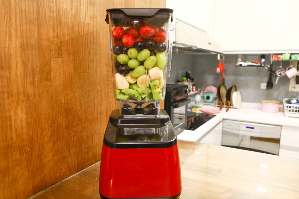 廚房家電好物開箱|美國 Blendtec 高效能食物調理機 Designer 650。食物攪碎機、濃湯豆漿、寵物鮮食、切菜打泥輕鬆上手 - 第26張圖 廚房家電好物開箱|美國 Blendtec 高效能食物調理機 Designer 650。食物攪碎機、濃湯豆漿、寵物鮮食、切菜打泥輕鬆上手