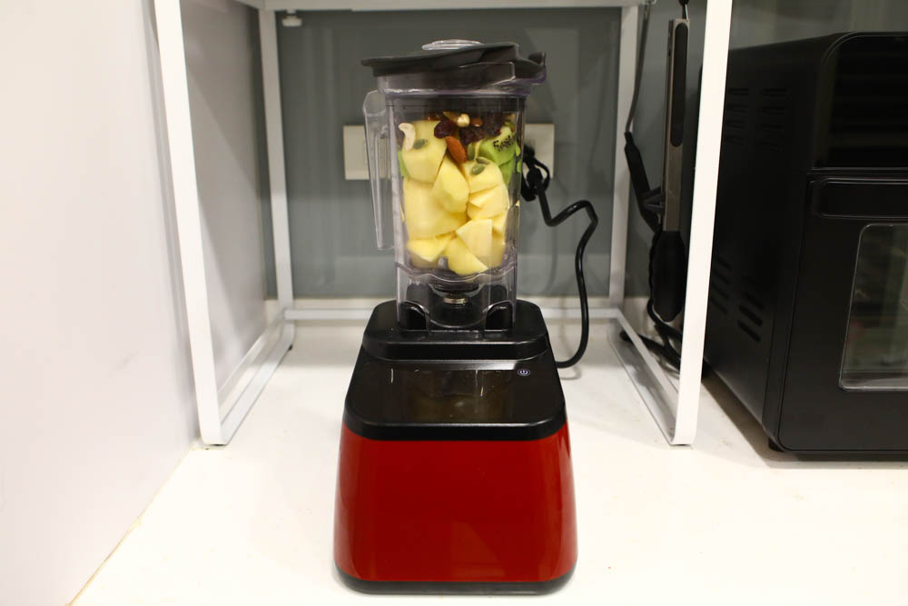 廚房家電好物開箱|美國 Blendtec 高效能食物調理機 Designer 650。食物攪碎機、濃湯豆漿、寵物鮮食、切菜打泥輕鬆上手 - 第30張圖 廚房家電好物開箱|美國 Blendtec 高效能食物調理機 Designer 650。食物攪碎機、濃湯豆漿、寵物鮮食、切菜打泥輕鬆上手