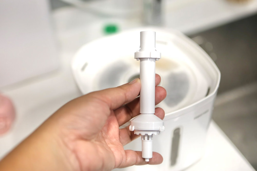 寵小到大PawGether寵物智能飲水器、二合一不鏽鋼餵食碗、魔力愛心按摩梳、寵物多功能隨行杯 - 第8張圖 寵小到大PawGether寵物智能飲水器、二合一不鏽鋼餵食碗、魔力愛心按摩梳、寵物多功能隨行杯