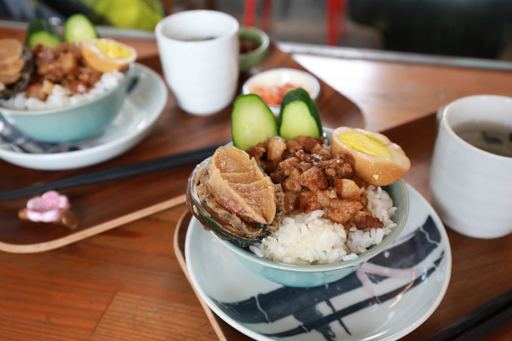 新北貢寮美食|馬崗哨所。東北角寵物友善餐廳、海巡哨所化身景觀咖啡廳、無敵海景、假日限定鮑魚魯肉飯 - 第14張圖 新北貢寮美食|馬崗哨所。東北角寵物友善餐廳、海巡哨所化身景觀咖啡廳、無敵海景、假日限定鮑魚魯肉飯