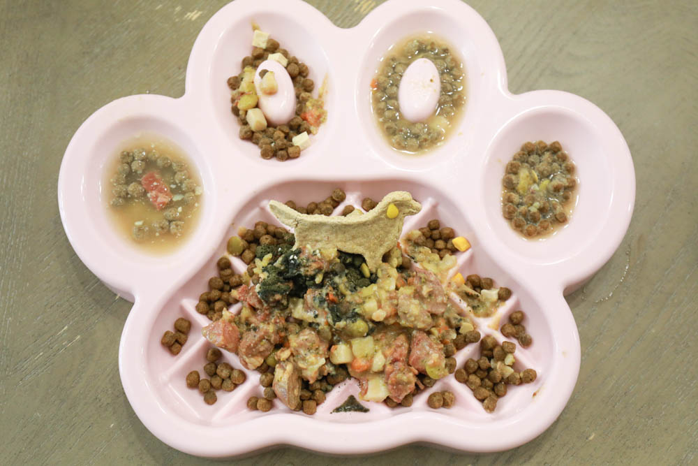 心頭肉寵物鮮食包｜心安包狗狗鮮食包。即開即食常溫保存、天然新鮮肉塊看得見！紮實份量、豐富美味