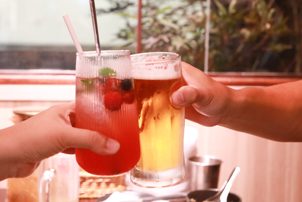 宜蘭礁溪美食｜鳥大人大眾酒場。寵物友善、親子用餐、小酌聚餐、日式串燒、居酒屋、礁溪泡湯必吃美食