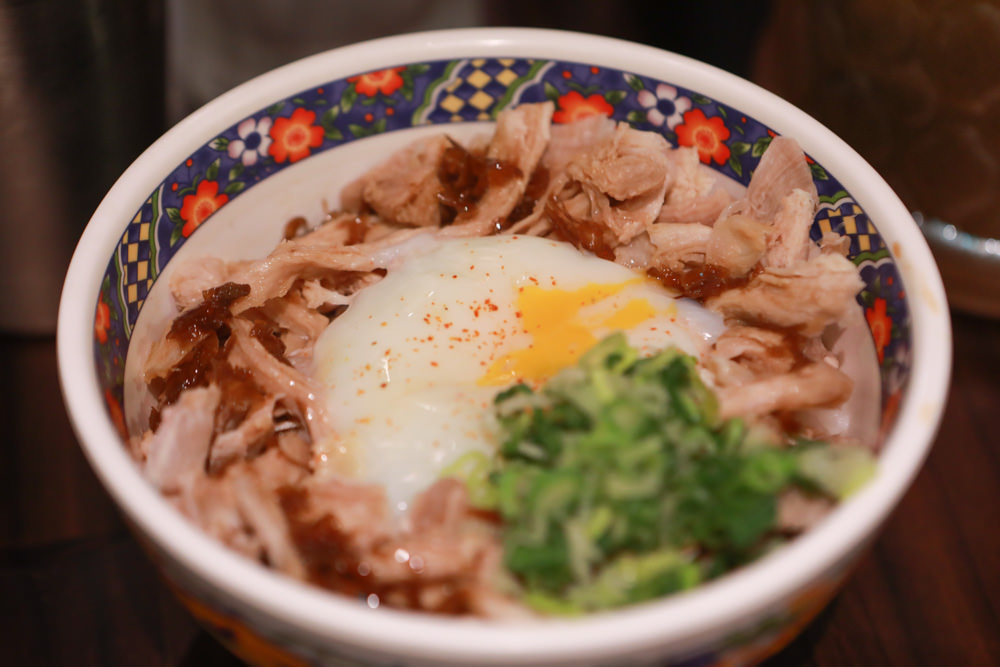 宜蘭礁溪美食｜鳥大人大眾酒場。寵物友善、親子用餐、小酌聚餐、日式串燒、居酒屋、礁溪泡湯必吃美食