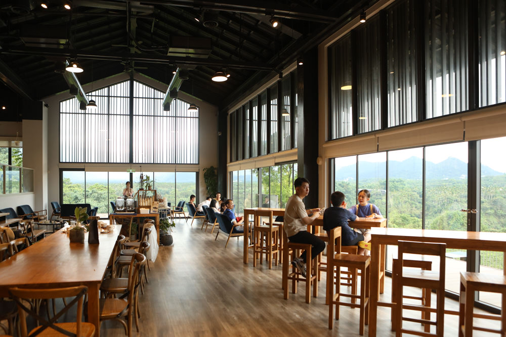 南投魚池景點|鹿篙咖啡莊園。隱密山林茶園間的絕美景觀咖啡廳、寵物友善、日月潭私房景點 - 第20張圖 南投魚池景點|鹿篙咖啡莊園。隱密山林茶園間的絕美景觀咖啡廳、寵物友善、日月潭私房景點