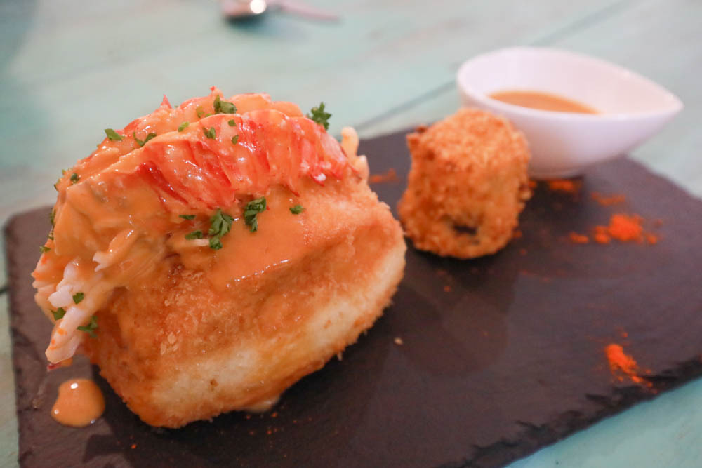 花蓮壽豐美食｜龍蝦堡製造所。寵物友善餐廳、現撈生猛龍蝦、龍蝦堡、龍蝦麵、無敵海景！！