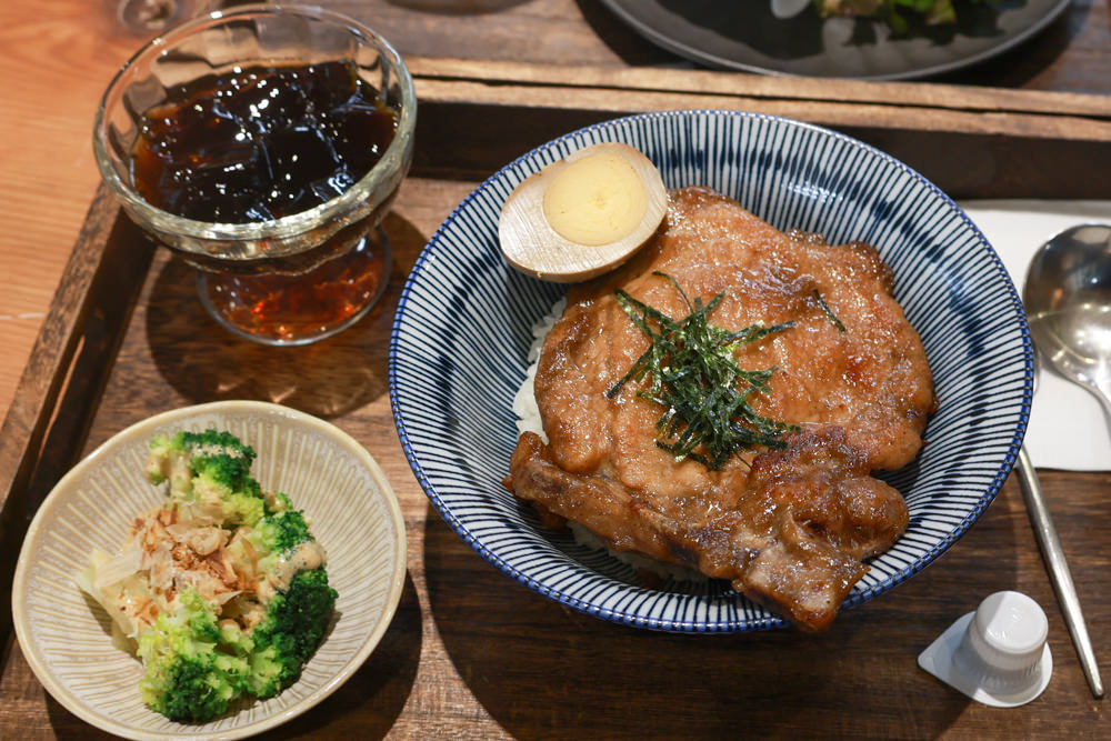 埔里美食｜台灣惠蓀咖啡品牌館。寵物友善餐廳、座落國道六號附近的森林系咖啡廳