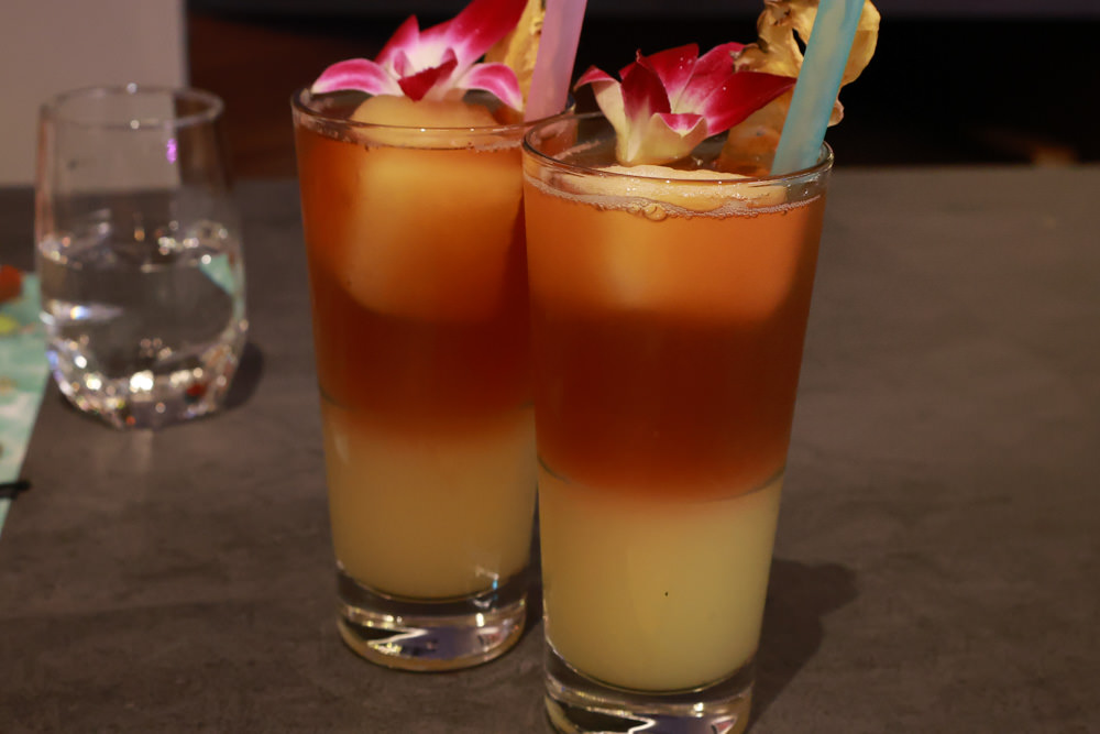 新店美食|Kamekona Hawaii 夏威夷鐵板燒 誠品新店店。裕隆城四樓、寵物友善餐廳、花式鐵板燒 - 第23張圖 新店美食|Kamekona Hawaii 夏威夷鐵板燒 誠品新店店。裕隆城四樓、寵物友善餐廳、花式鐵板燒