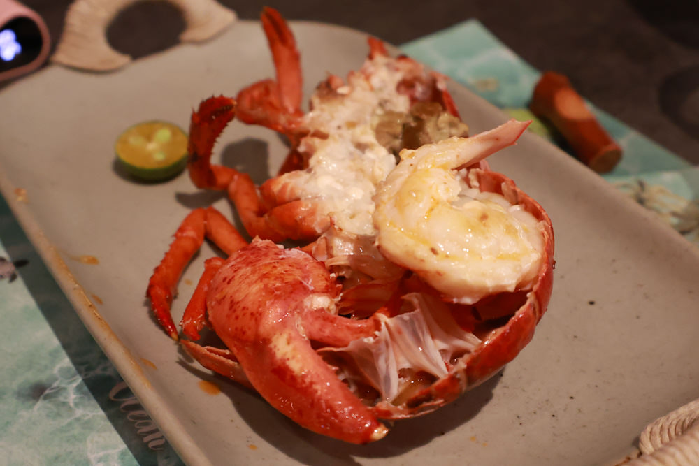 新店美食|Kamekona Hawaii 夏威夷鐵板燒 誠品新店店。裕隆城四樓、寵物友善餐廳、花式鐵板燒 - 第32張圖 新店美食|Kamekona Hawaii 夏威夷鐵板燒 誠品新店店。裕隆城四樓、寵物友善餐廳、花式鐵板燒