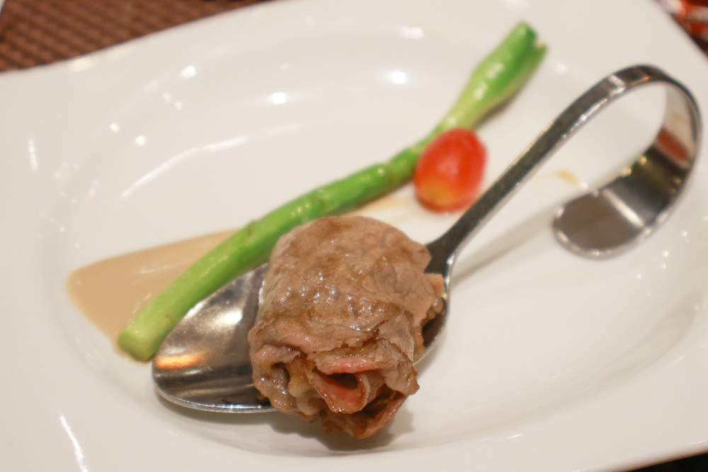 宜蘭五結美食｜饗宴鐵板燒。開業20年的頂級無菜單料理鐵板燒、宜蘭在地食材、互動式鐵板燒、寵物友善專屬VIP房