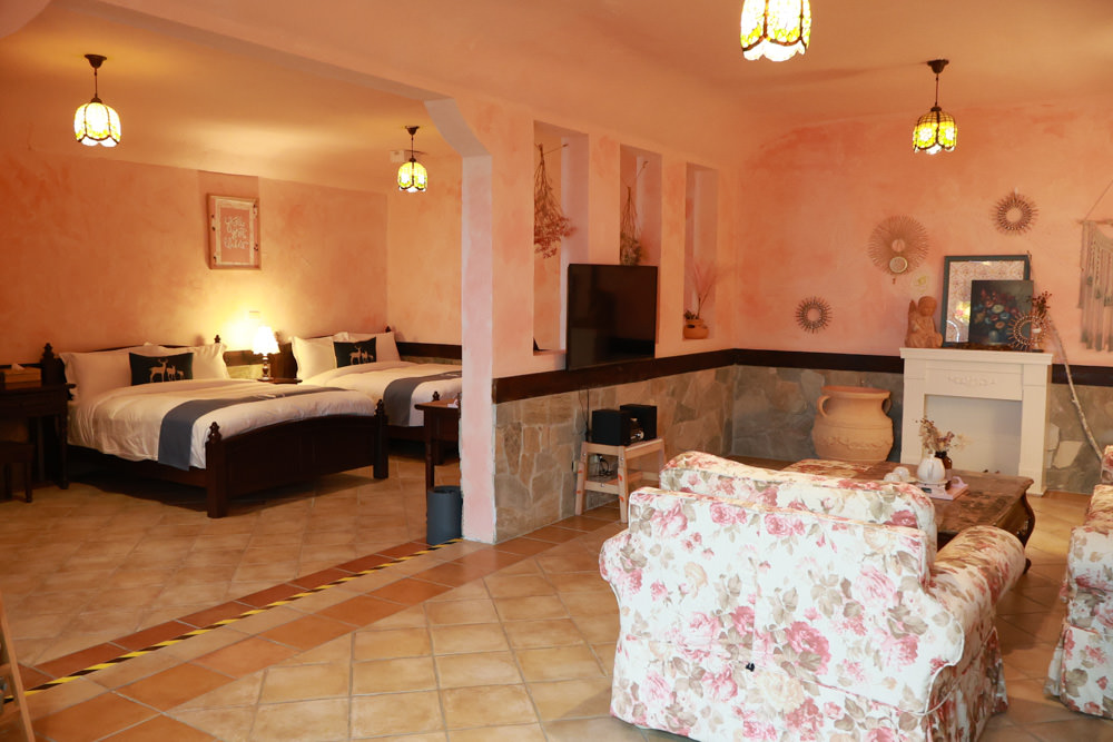 南投清境｜日初雲來城堡莊園。清境頂級寵物友善民宿、靜謐莊園浪漫賞櫻、都鐸式歐風特色建築