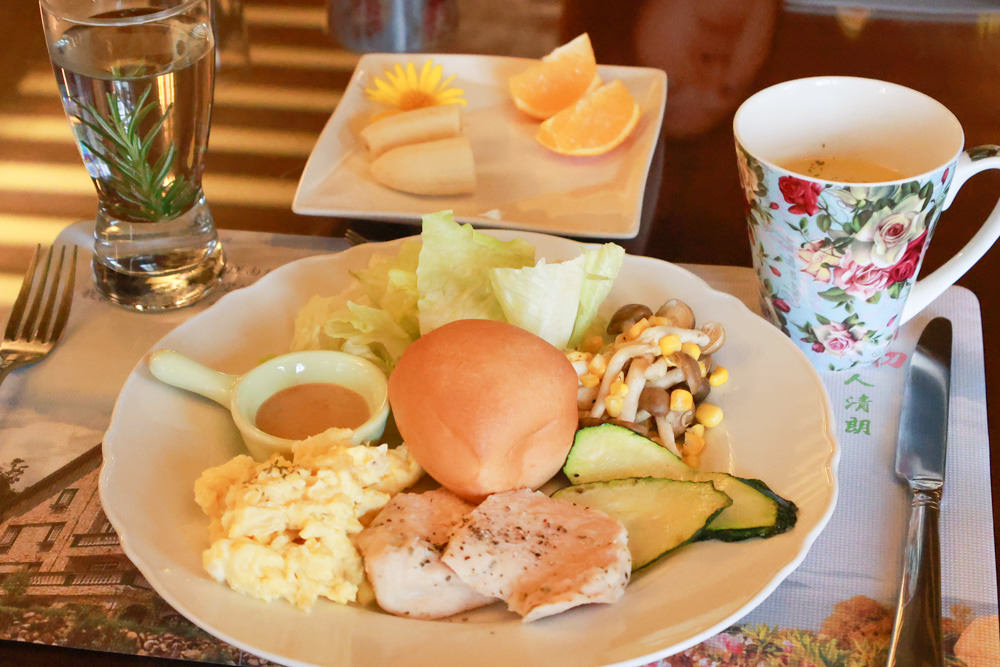 南投清境｜日初雲來城堡莊園。清境頂級寵物友善民宿、靜謐莊園浪漫賞櫻、都鐸式歐風特色建築