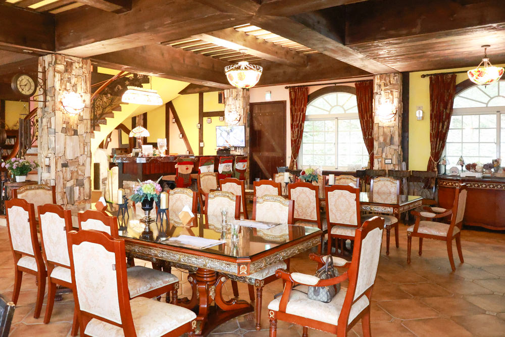 南投清境｜日初雲來城堡莊園。清境頂級寵物友善民宿、靜謐莊園浪漫賞櫻、都鐸式歐風特色建築