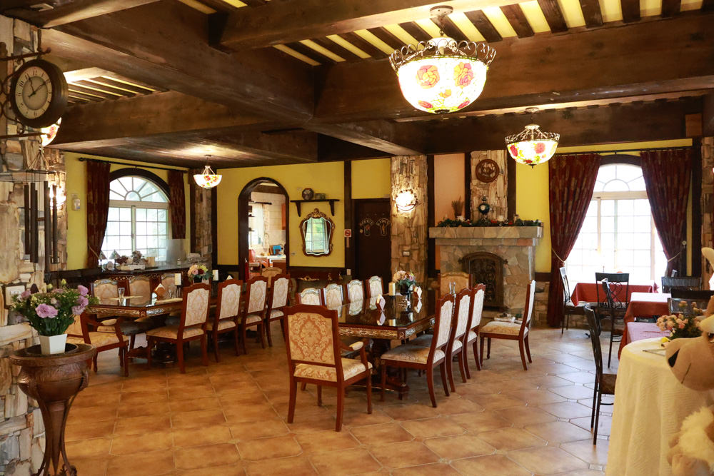 南投清境｜日初雲來城堡莊園。清境頂級寵物友善民宿、靜謐莊園浪漫賞櫻、都鐸式歐風特色建築