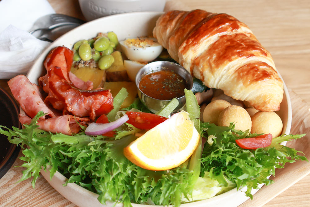 南投清境美食|Mountain Bica Cafe 彼卡山咖啡廳。寵物友善餐廳、清境最美玻璃屋咖啡廳 - 第29張圖 南投清境美食|Mountain Bica Cafe 彼卡山咖啡廳。寵物友善餐廳、清境最美玻璃屋咖啡廳