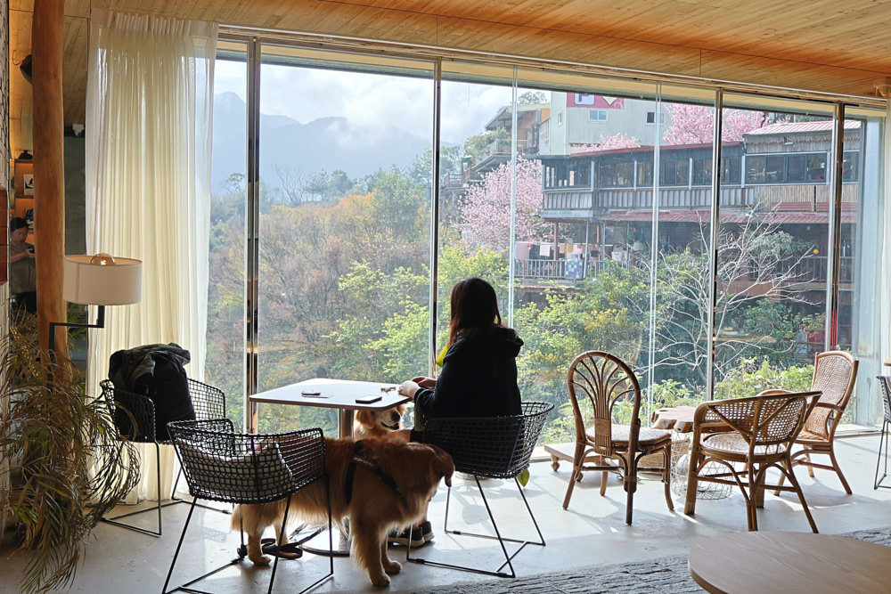 南投清境美食|Mountain Bica Cafe 彼卡山咖啡廳。寵物友善餐廳、清境最美玻璃屋咖啡廳 - 第15張圖 南投清境美食|Mountain Bica Cafe 彼卡山咖啡廳。寵物友善餐廳、清境最美玻璃屋咖啡廳