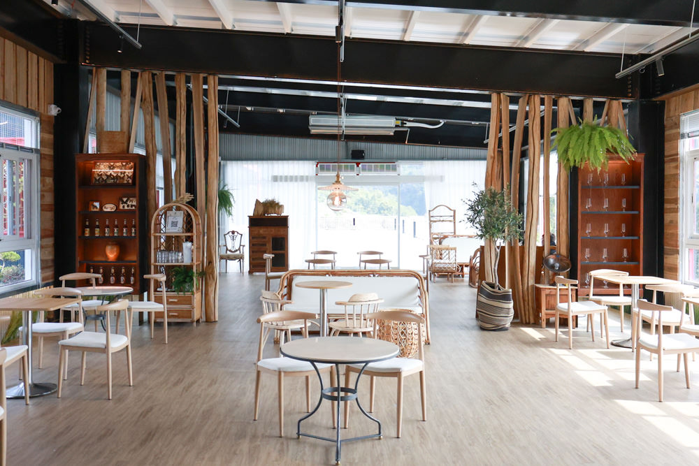 南投清境美食|Mountain Bica Cafe 彼卡山咖啡廳。寵物友善餐廳、清境最美玻璃屋咖啡廳 - 第9張圖 南投清境美食|Mountain Bica Cafe 彼卡山咖啡廳。寵物友善餐廳、清境最美玻璃屋咖啡廳