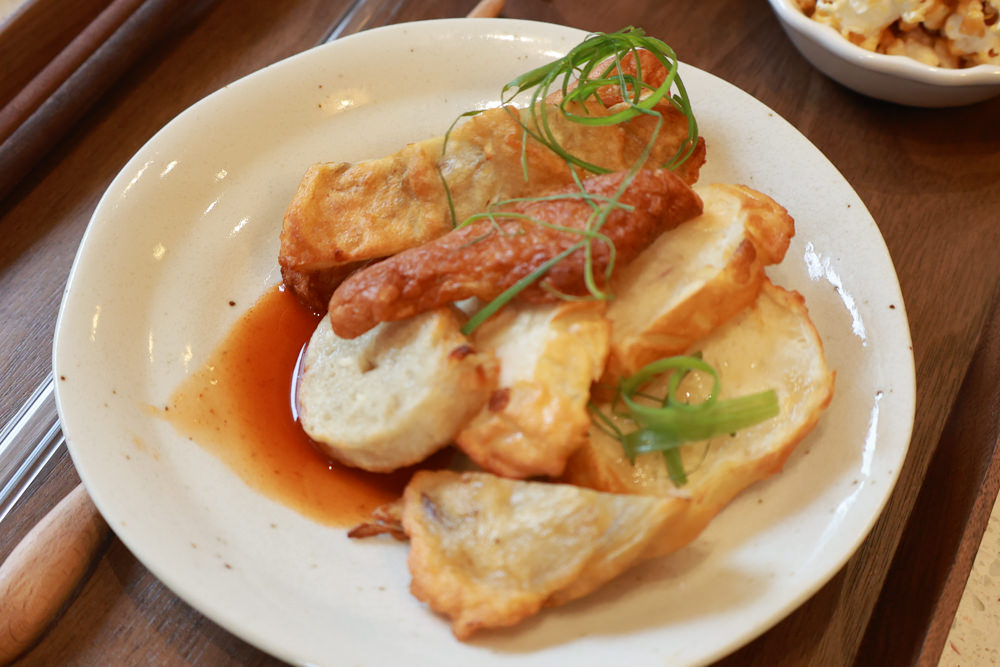 林口美食｜滿宅。寵物友善餐廳、日系手作飯糰、隱藏巷弄中的早午餐、日式復古風飯糰