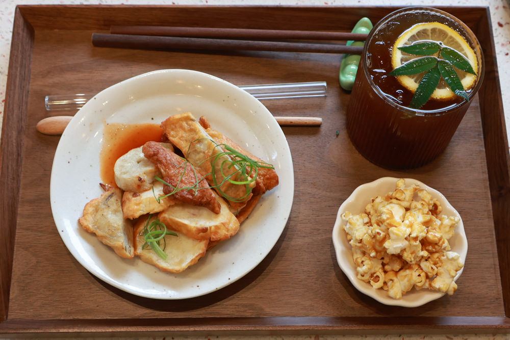 林口美食｜滿宅。寵物友善餐廳、日系手作飯糰、隱藏巷弄中的早午餐、日式復古風飯糰