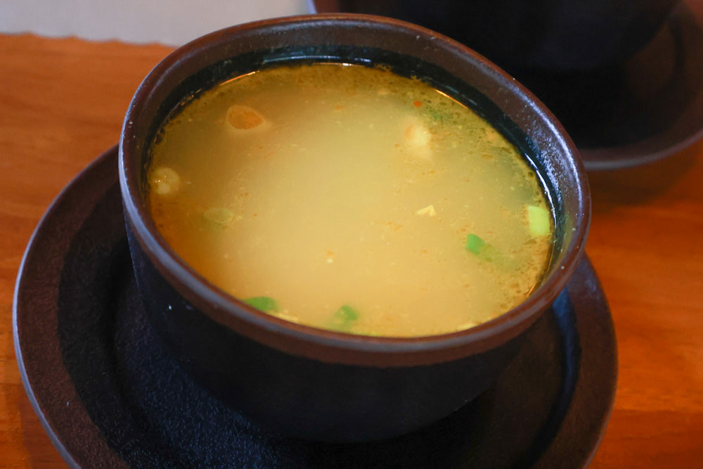 南投魚池美食｜烏布雨林峇里島主題餐廳。隱藏在日月潭山林裡的峇里島宮殿、寵物需放置推車中才可進入餐廳