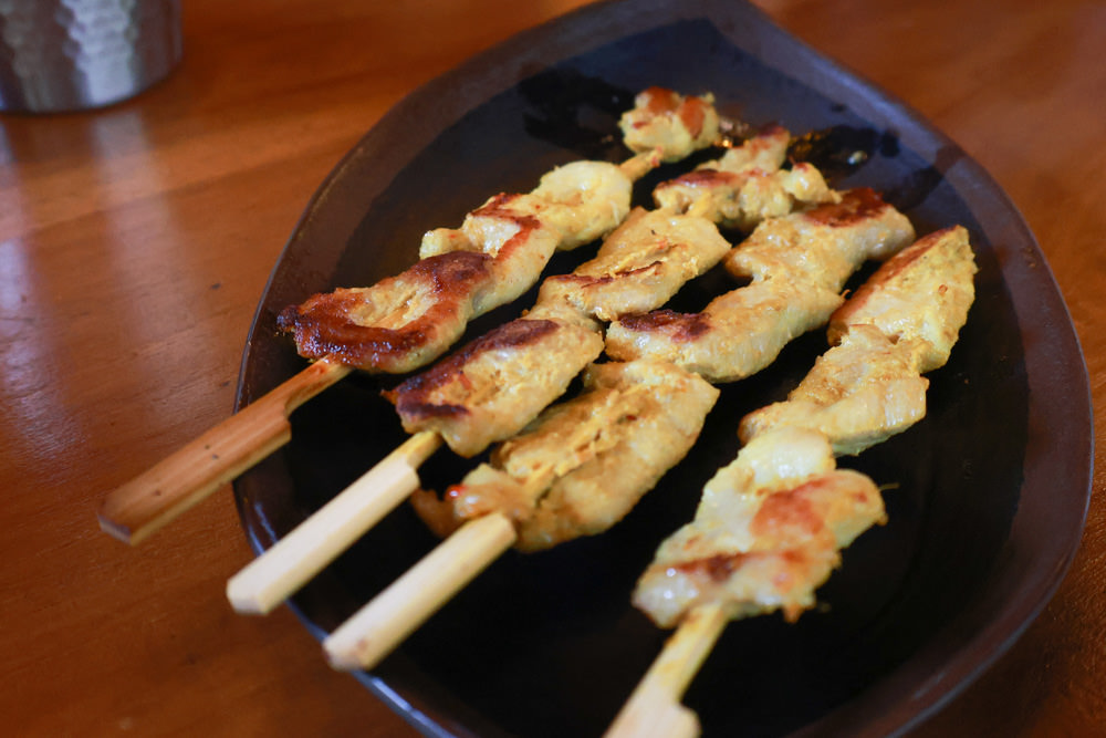 南投魚池美食｜烏布雨林峇里島主題餐廳。隱藏在日月潭山林裡的峇里島宮殿、寵物需放置推車中才可進入餐廳