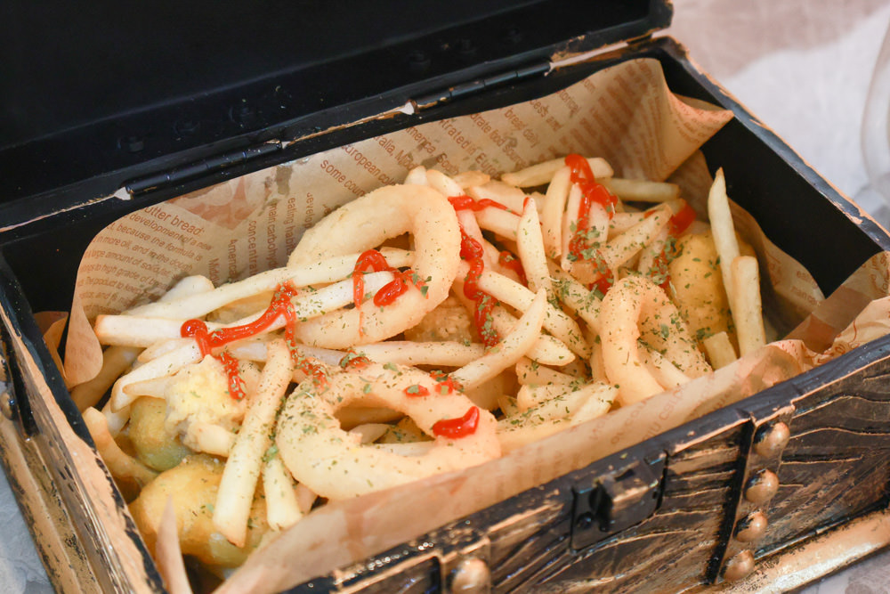 新北石碇美食｜武林逸亭。寵物友善餐廳、山林步道中的峇里島氛圍網美景觀餐廳、石碇景觀餐廳