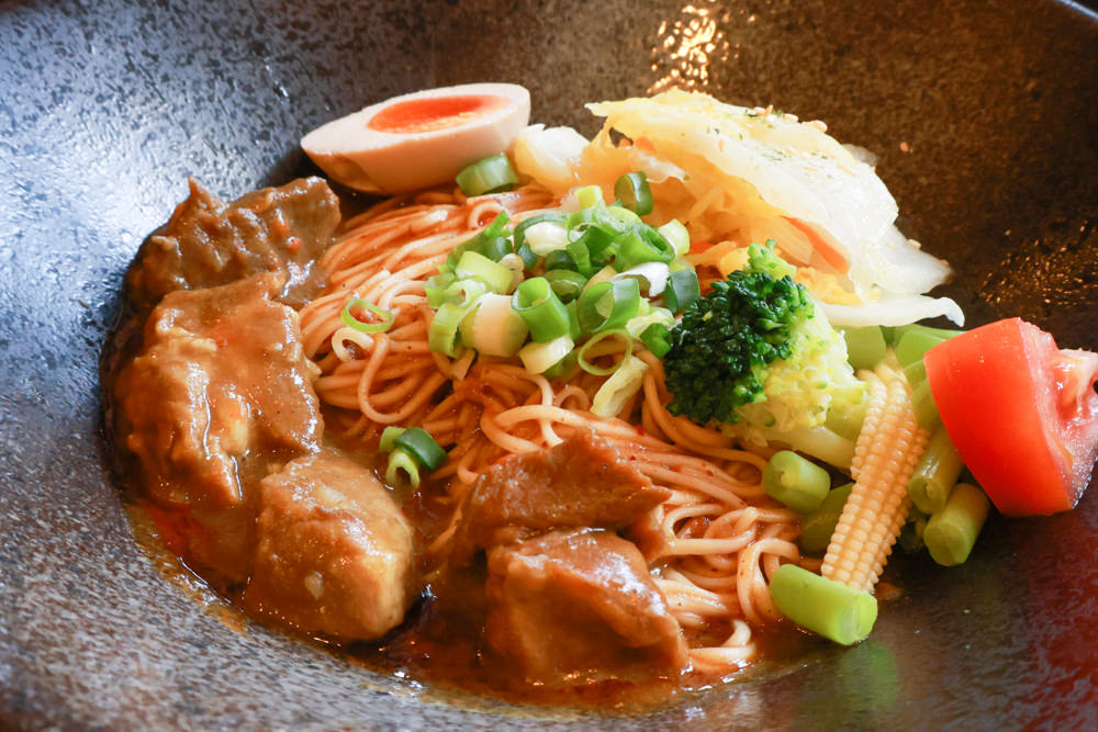 苗栗頭份美食餐廳｜冉冉日嚐。寵物友善餐廳、日式文青風餐廳、家常料理定食、咖哩飯、手工水餃