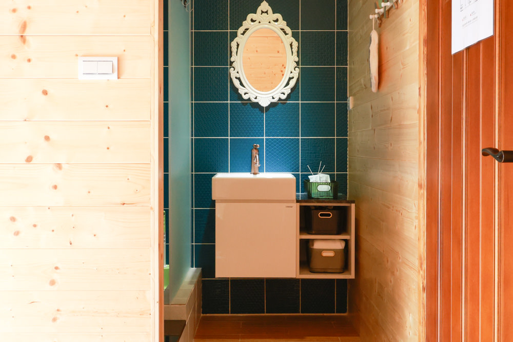 苗栗銅鑼99之6莊園包棟民宿｜充滿異國風情的寵物友善民宿、大草皮、樹屋、BBQ涼亭烤肉區