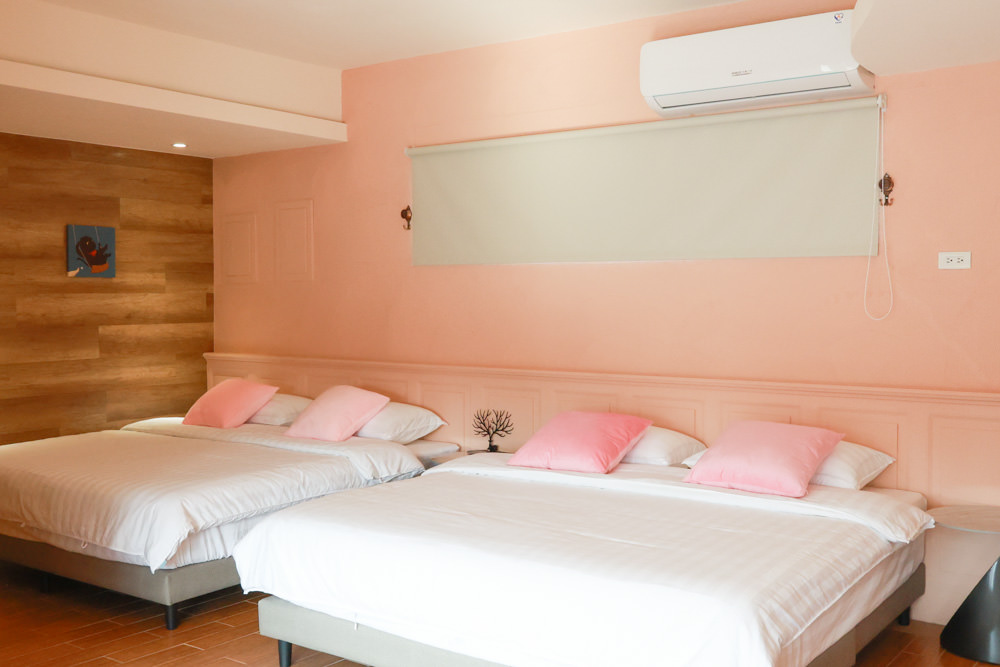 苗栗銅鑼99之6莊園包棟民宿｜充滿異國風情的寵物友善民宿、大草皮、樹屋、BBQ涼亭烤肉區