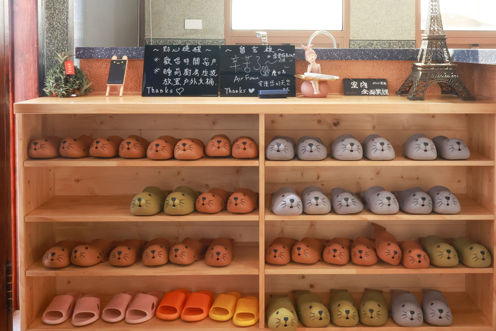 苗栗銅鑼99之6莊園包棟民宿｜充滿異國風情的寵物友善民宿、大草皮、樹屋、BBQ涼亭烤肉區