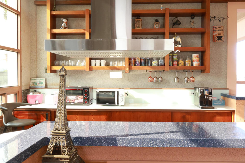 苗栗銅鑼99之6莊園包棟民宿｜充滿異國風情的寵物友善民宿、大草皮、樹屋、BBQ涼亭烤肉區