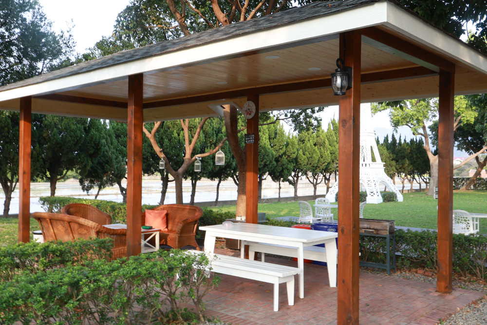 苗栗銅鑼99之6莊園包棟民宿｜充滿異國風情的寵物友善民宿、大草皮、樹屋、BBQ涼亭烤肉區