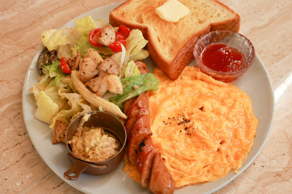 坪林美食|心茶合一TeaFlow坪林店。寵物友善、在茶園中享受早午餐、森林系咖啡廳、坪林景觀餐廳 - 第12張圖 坪林美食|心茶合一TeaFlow坪林店。寵物友善、在茶園中享受早午餐、森林系咖啡廳、坪林景觀餐廳