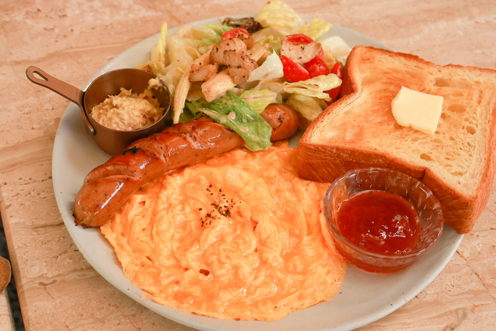 坪林美食|心茶合一TeaFlow坪林店。寵物友善、在茶園中享受早午餐、森林系咖啡廳、坪林景觀餐廳 - 第11張圖 坪林美食|心茶合一TeaFlow坪林店。寵物友善、在茶園中享受早午餐、森林系咖啡廳、坪林景觀餐廳