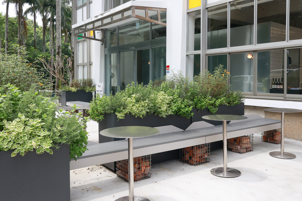 新店美食|Bellyflopp Cafe。新店花園新城景觀咖啡廳、寵物友善餐廳、早午餐、老屋咖啡廳 - 第4張圖 新店美食|Bellyflopp Cafe。新店花園新城景觀咖啡廳、寵物友善餐廳、早午餐、老屋咖啡廳