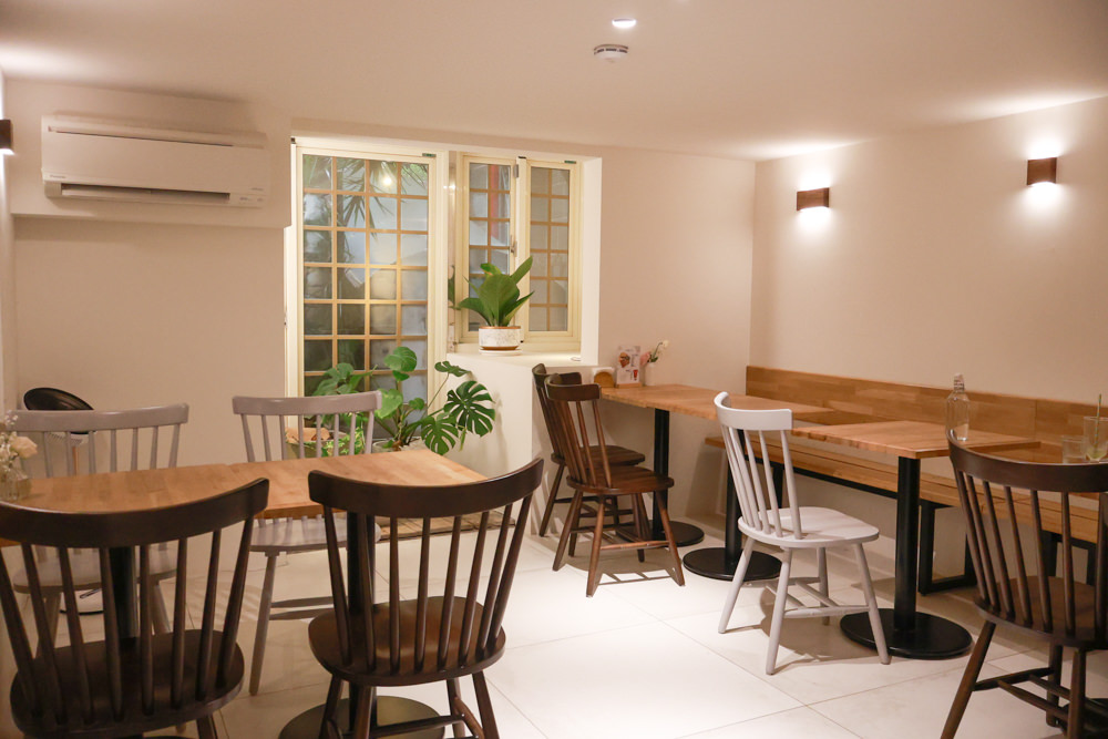 新店美食｜YARRA Cafe 澳式早午餐。寵物友善餐廳、新店咖啡廳、捷運小碧潭站、可以預訂寵物餐