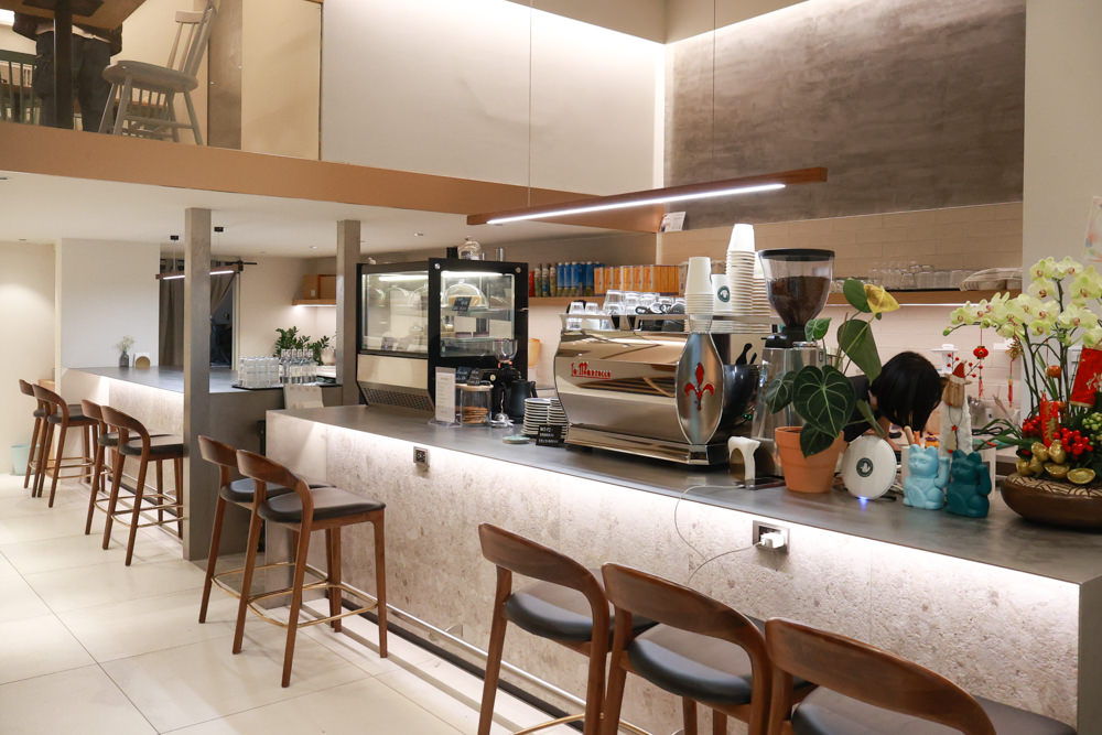 新店美食｜YARRA Cafe 澳式早午餐。寵物友善餐廳、新店咖啡廳、捷運小碧潭站、可以預訂寵物餐