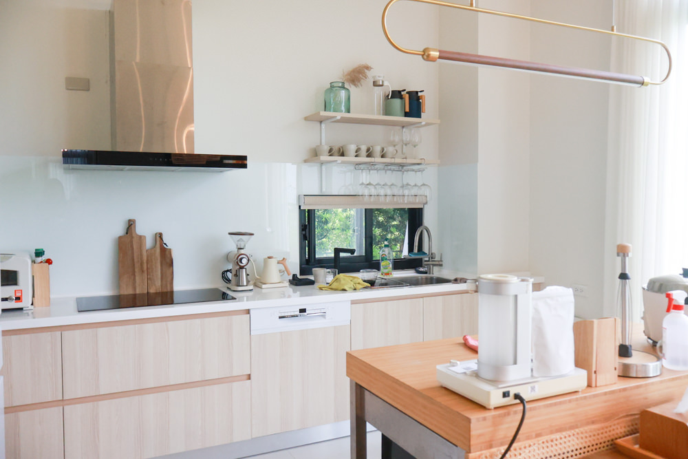 宜蘭三星寵物友善民宿｜根本家民宿。宜蘭包棟民宿、獨棟農舍、大草皮  小K咖啡民宿