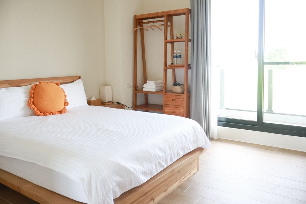 宜蘭三星寵物友善民宿｜根本家民宿。宜蘭包棟民宿、獨棟農舍、大草皮  小K咖啡民宿