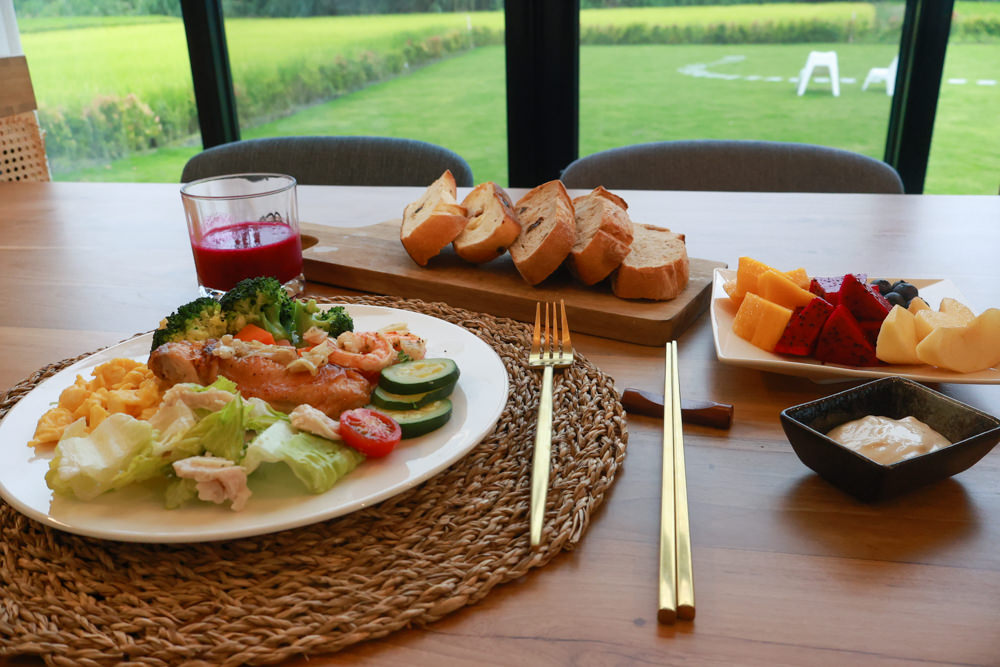 宜蘭三星寵物友善民宿｜根本家民宿。宜蘭包棟民宿、獨棟農舍、大草皮  小K咖啡民宿