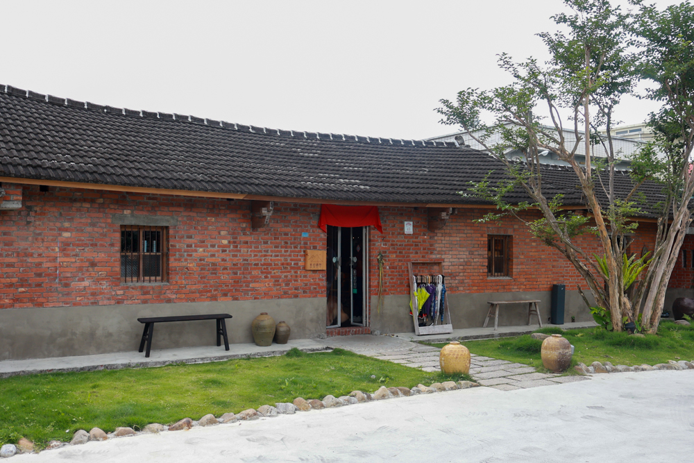 來初鍋物 | 宜蘭火鍋推薦。宜蘭寵物友善餐廳、百年古宅中大啖來初豆乳鍋、川麻豆乳鍋 - 第4張圖 來初鍋物 | 宜蘭火鍋推薦。宜蘭寵物友善餐廳、百年古宅中大啖來初豆乳鍋、川麻豆乳鍋