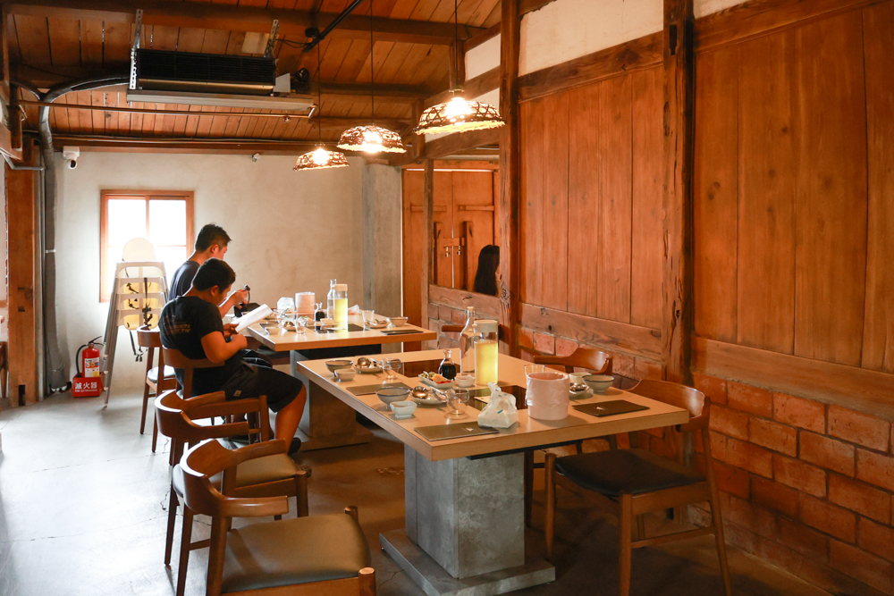 來初鍋物 | 宜蘭火鍋推薦。宜蘭寵物友善餐廳、百年古宅中大啖來初豆乳鍋、川麻豆乳鍋 - 第13張圖 來初鍋物 | 宜蘭火鍋推薦。宜蘭寵物友善餐廳、百年古宅中大啖來初豆乳鍋、川麻豆乳鍋