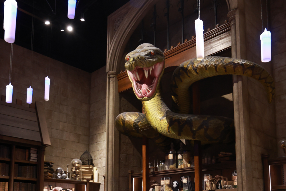 東京華納兄弟哈利波特影城全攻略｜東京波特影城門票、交通、設施場景、餐廳、法袍魔杖必買商品攻略